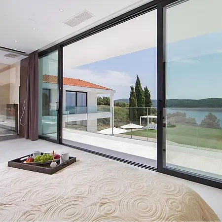 Vila With Beautiful Landscapes View Of Istria *